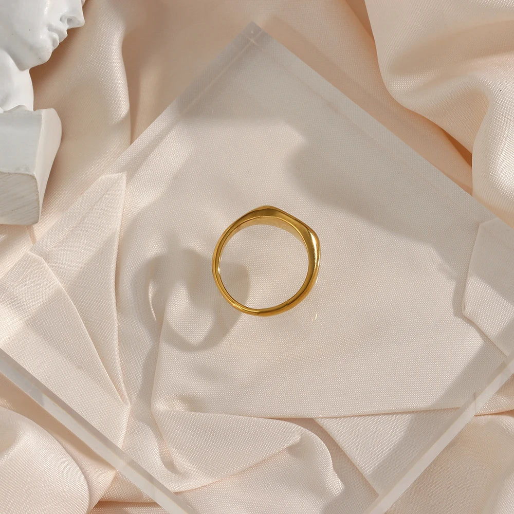 The Stella Oval Zircon Ring by Vexa - RING - Vexa