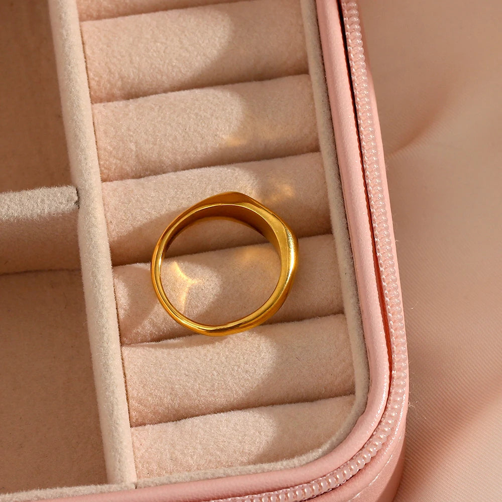 The Stella Oval Zircon Ring by Vexa - RING - Vexa