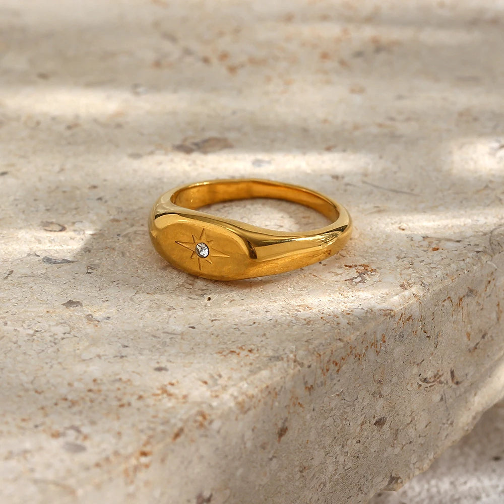 The Stella Oval Zircon Ring by Vexa - RING - Vexa