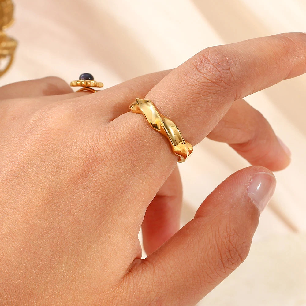 The Tidal Waterwave Twist Ring by Vexa - RING - Vexa