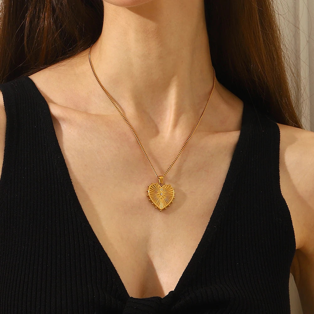 The Radiant Heart Medallion by Vexa - necklace - Vexa