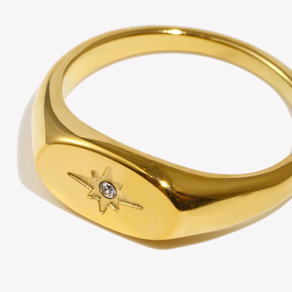 The Stella Oval Zircon Ring by Vexa - RING - Vexa