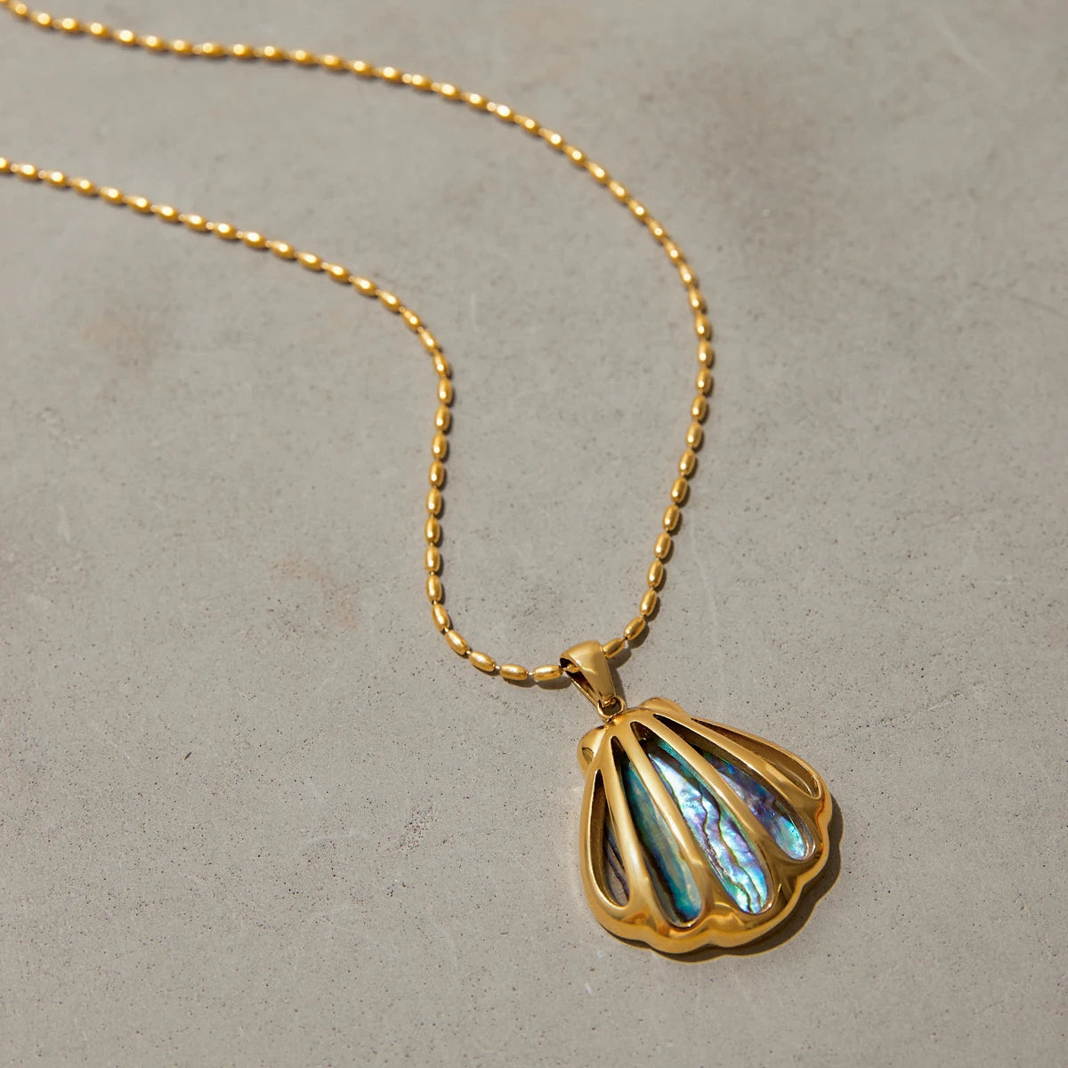 The Iridescent Ocean Shell Jewelry Set by Vexa - Jewelry Set - Vexa