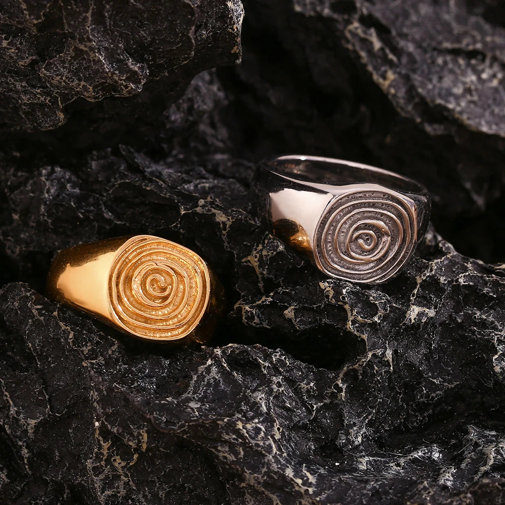 The Felix Quirky Signet Ring by Vexa - RING - Vexa