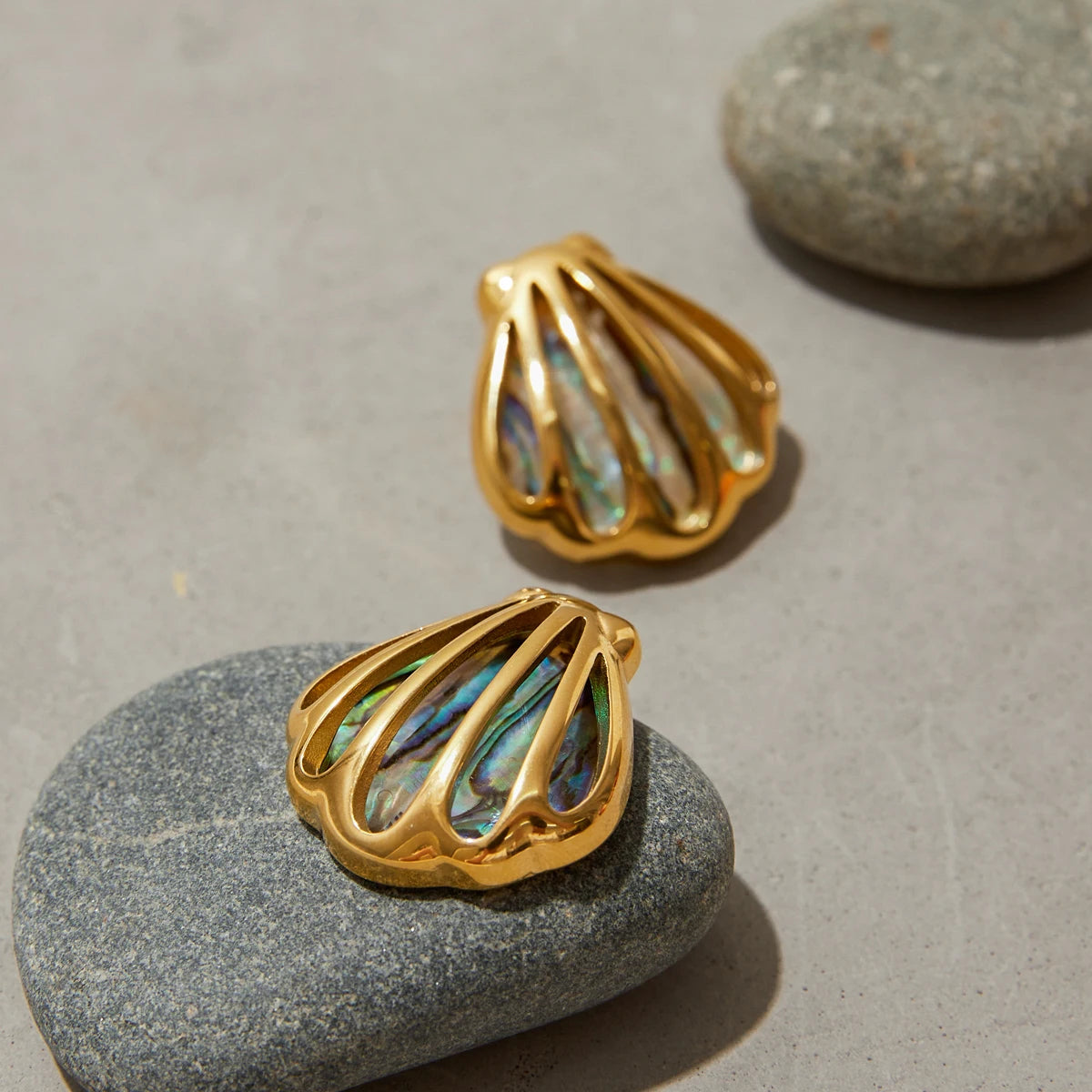 The Iridescent Ocean Shell Jewelry Set by Vexa - Jewelry Set - Vexa