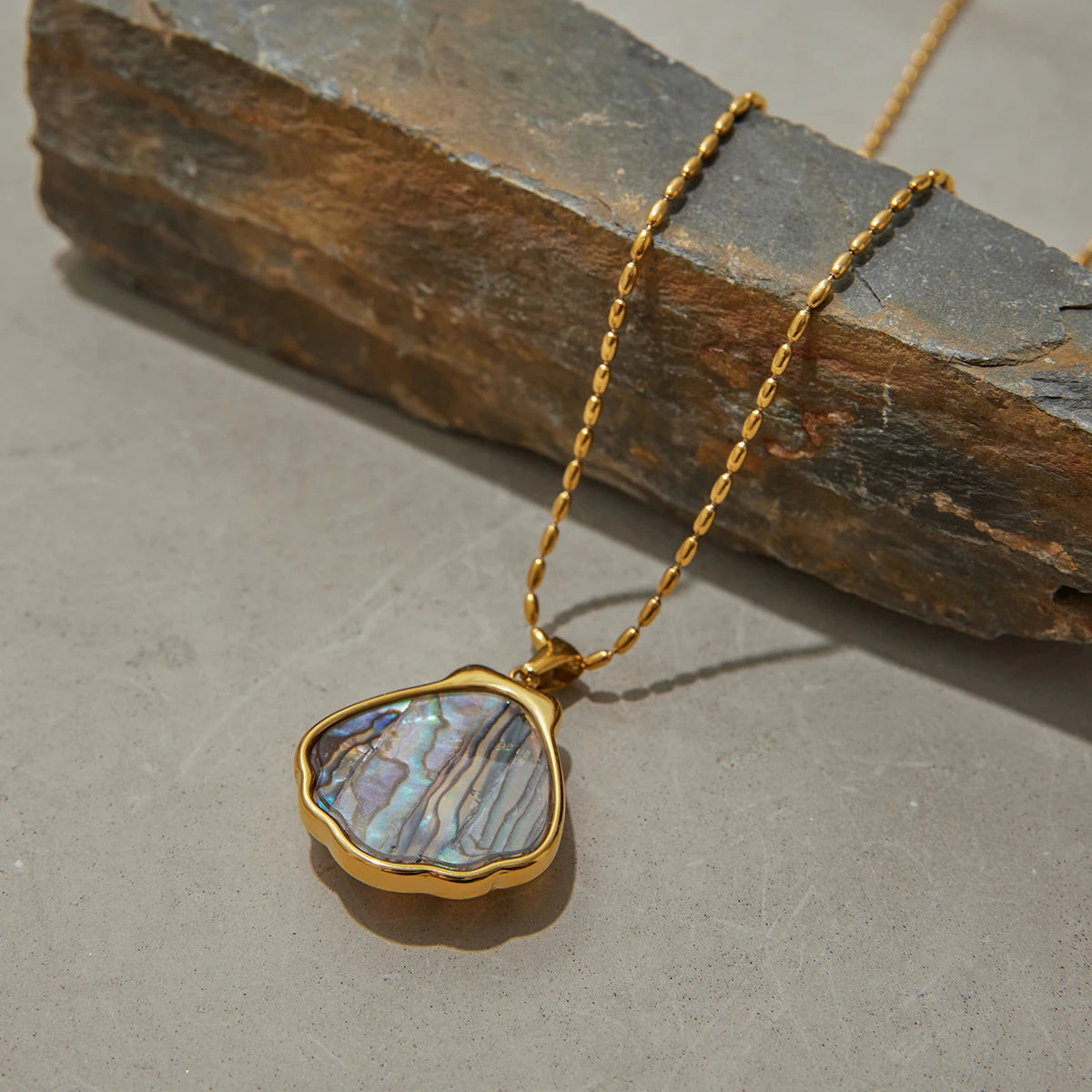 The Iridescent Ocean Shell Jewelry Set by Vexa - Jewelry Set - Vexa