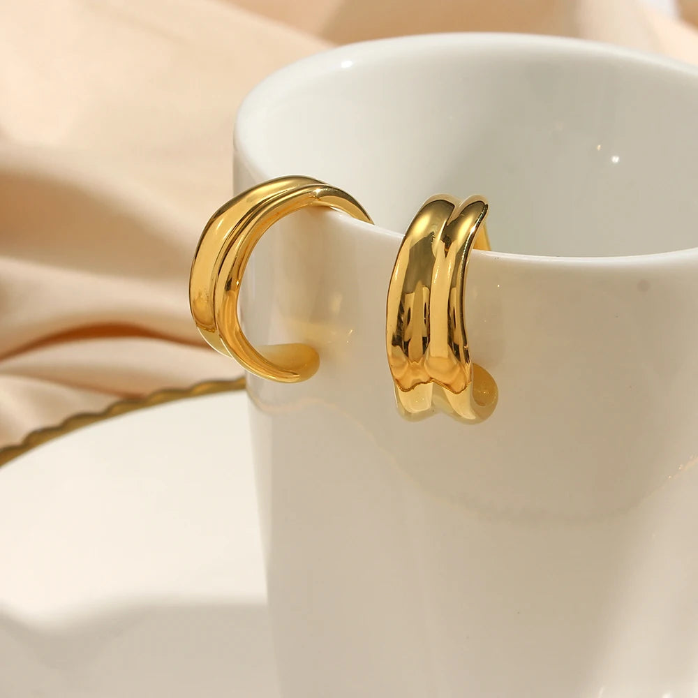 The Contour Textured Gold Hoop Earrings by Vexa - Earring - Vexa
