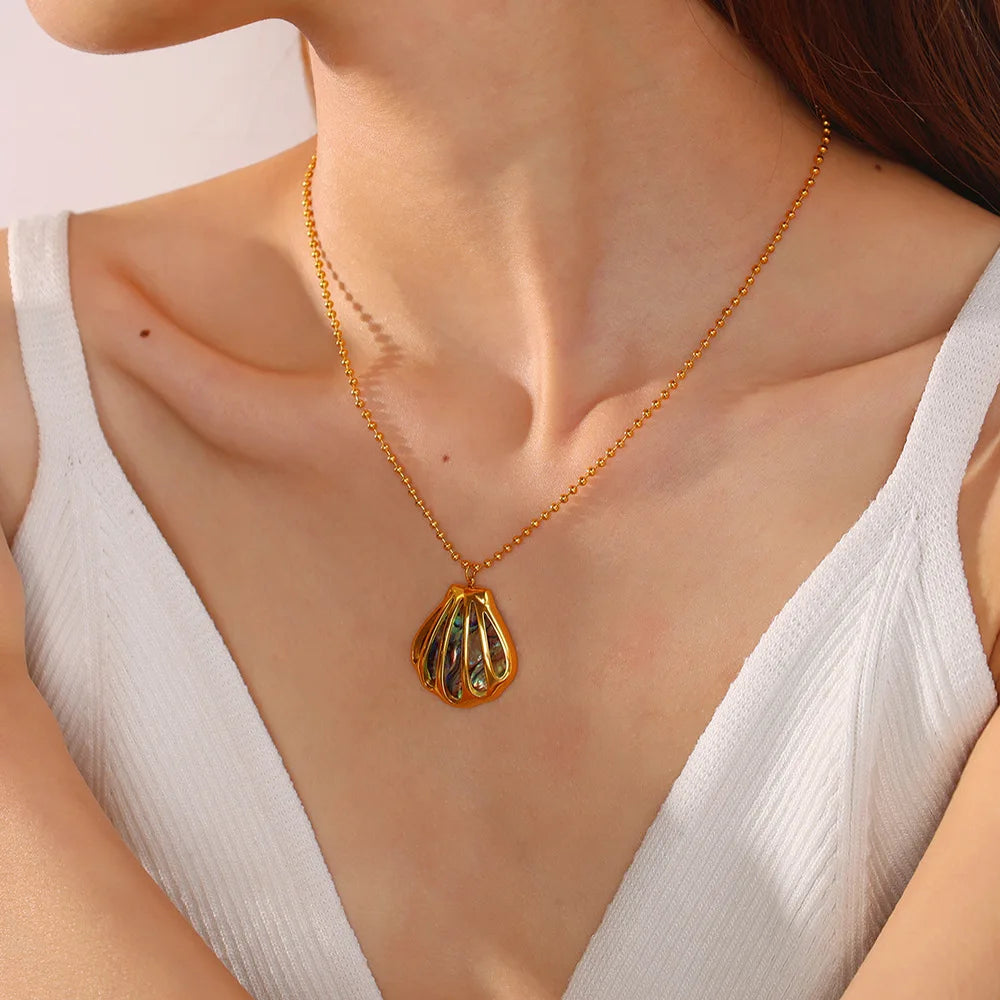 The Iridescent Ocean Shell Jewelry Set by Vexa - Jewelry Set - Vexa