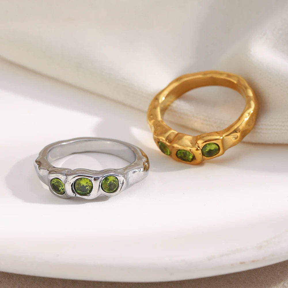 The Emerald Echo Vintage Ring by Vexa - RING - Vexa