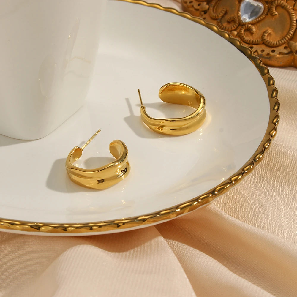 The Contour Textured Gold Hoop Earrings by Vexa - Earring - Vexa