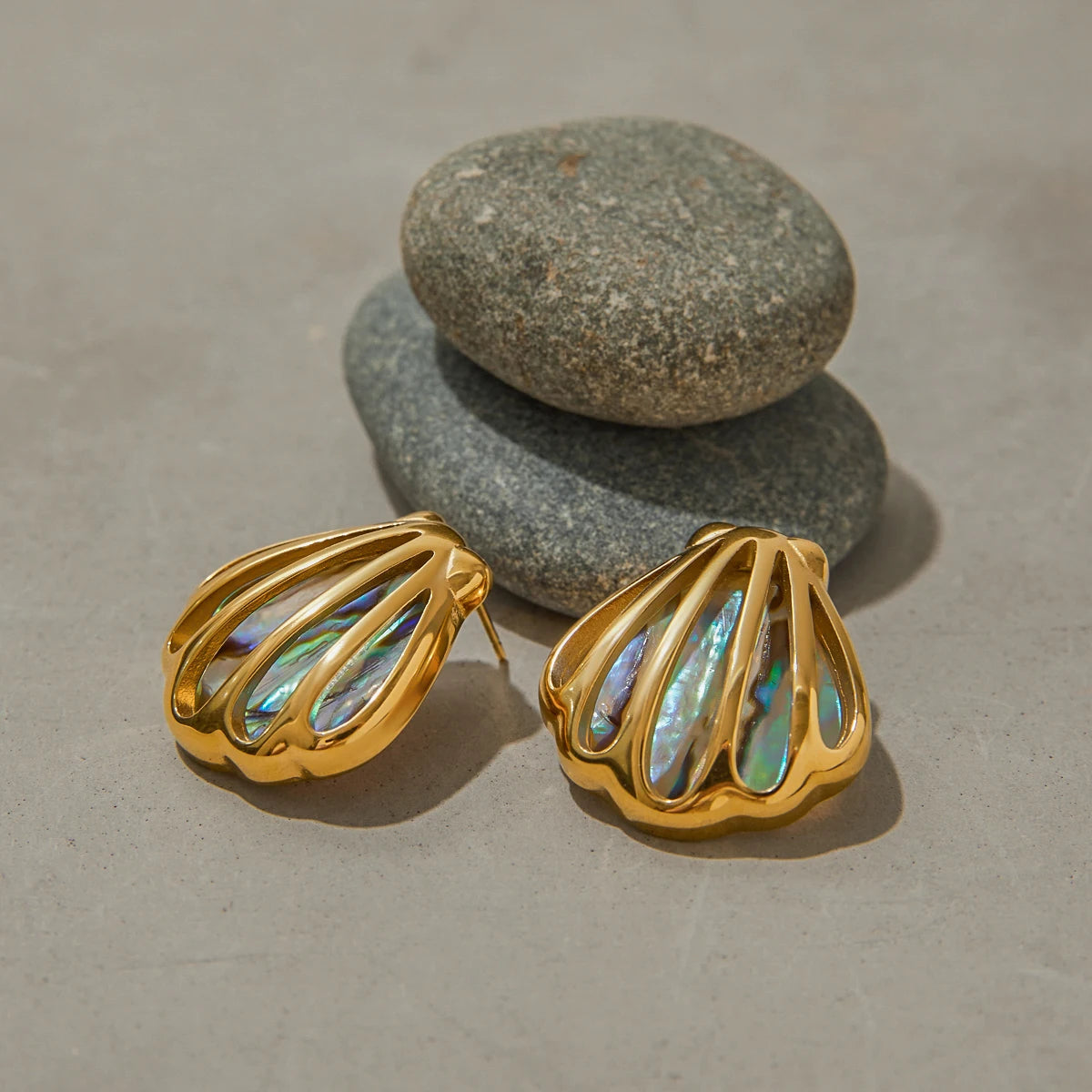 The Iridescent Ocean Shell Jewelry Set by Vexa - Jewelry Set - Vexa