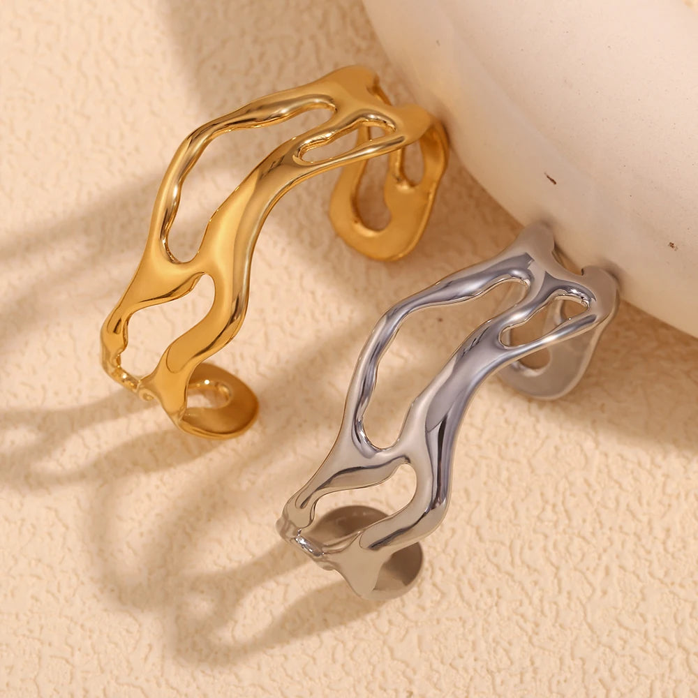 The Rhythmic Wave Hollow Cuff by Vexa - Bracelet - Vexa