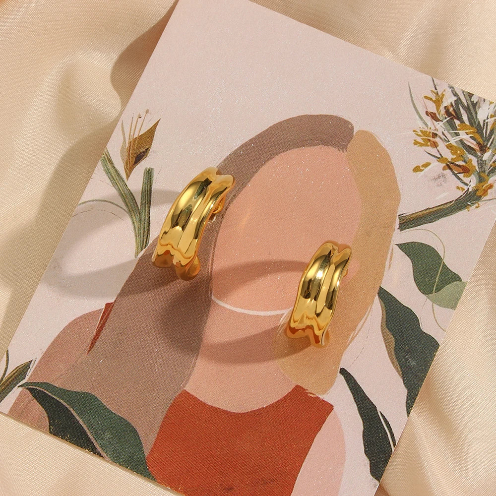 The Contour Textured Gold Hoop Earrings by Vexa - Earring - Vexa