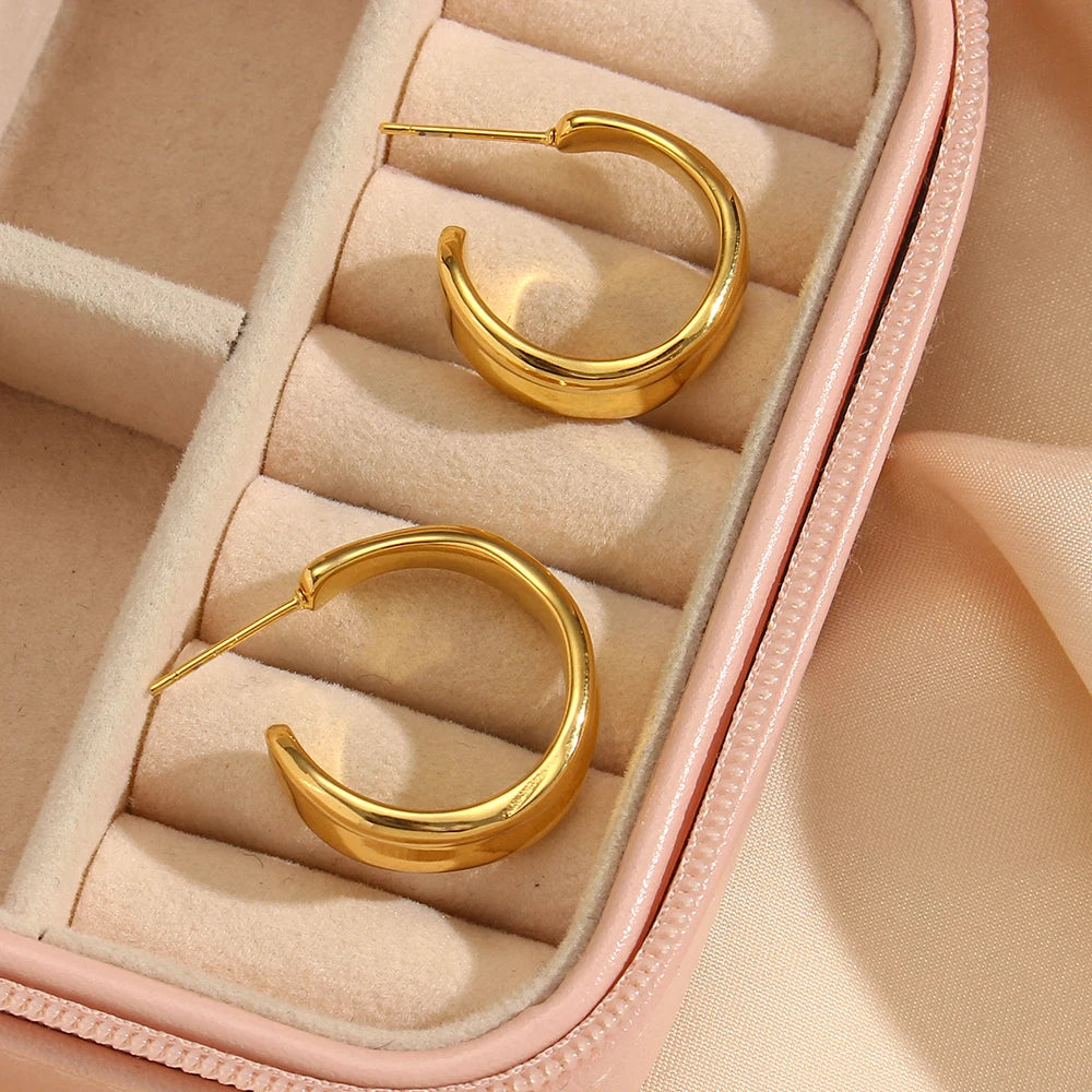 The Contour Textured Gold Hoop Earrings by Vexa - Earring - Vexa