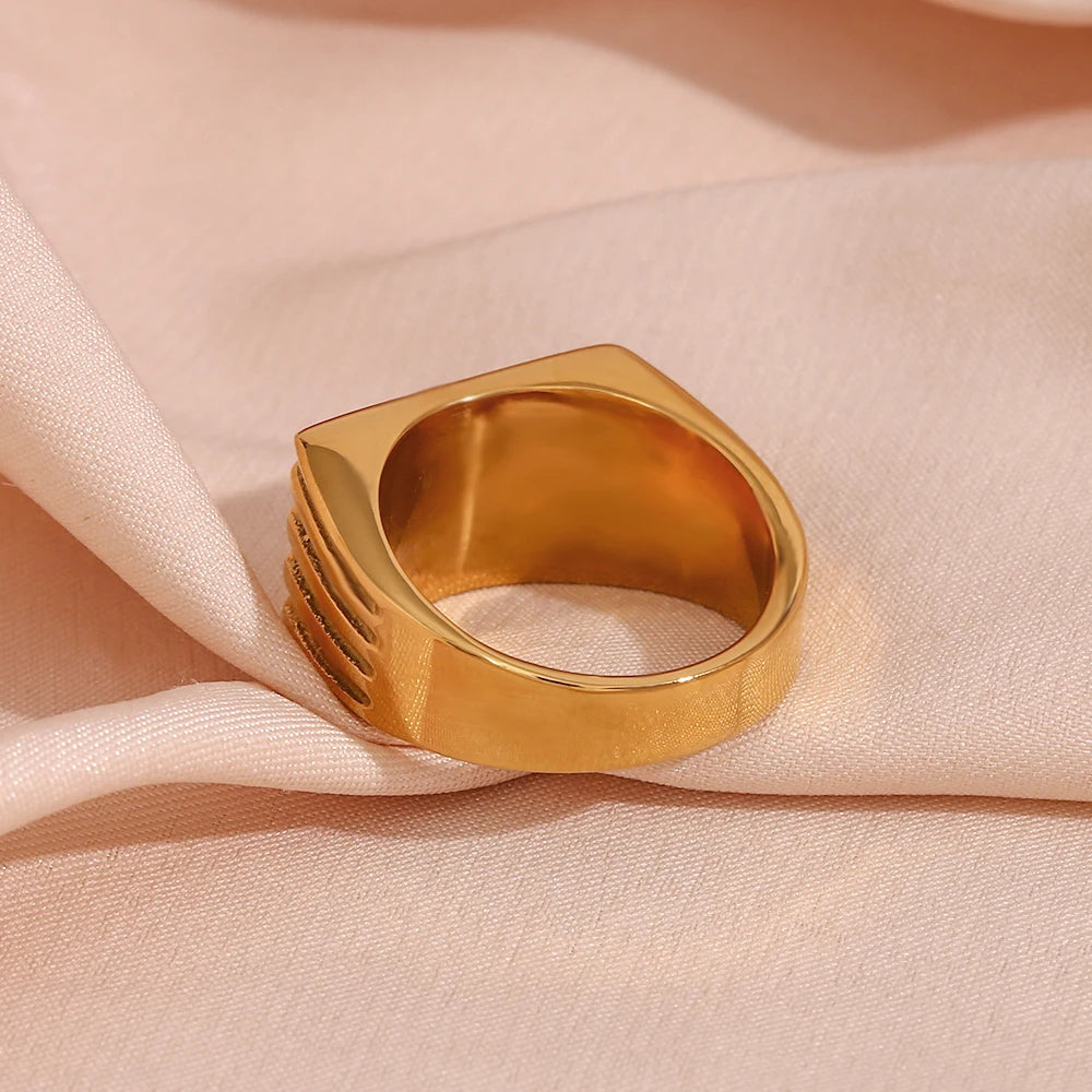 The Serpentine Sunburst Vintage Signet Ring by Vexa - RING - Vexa