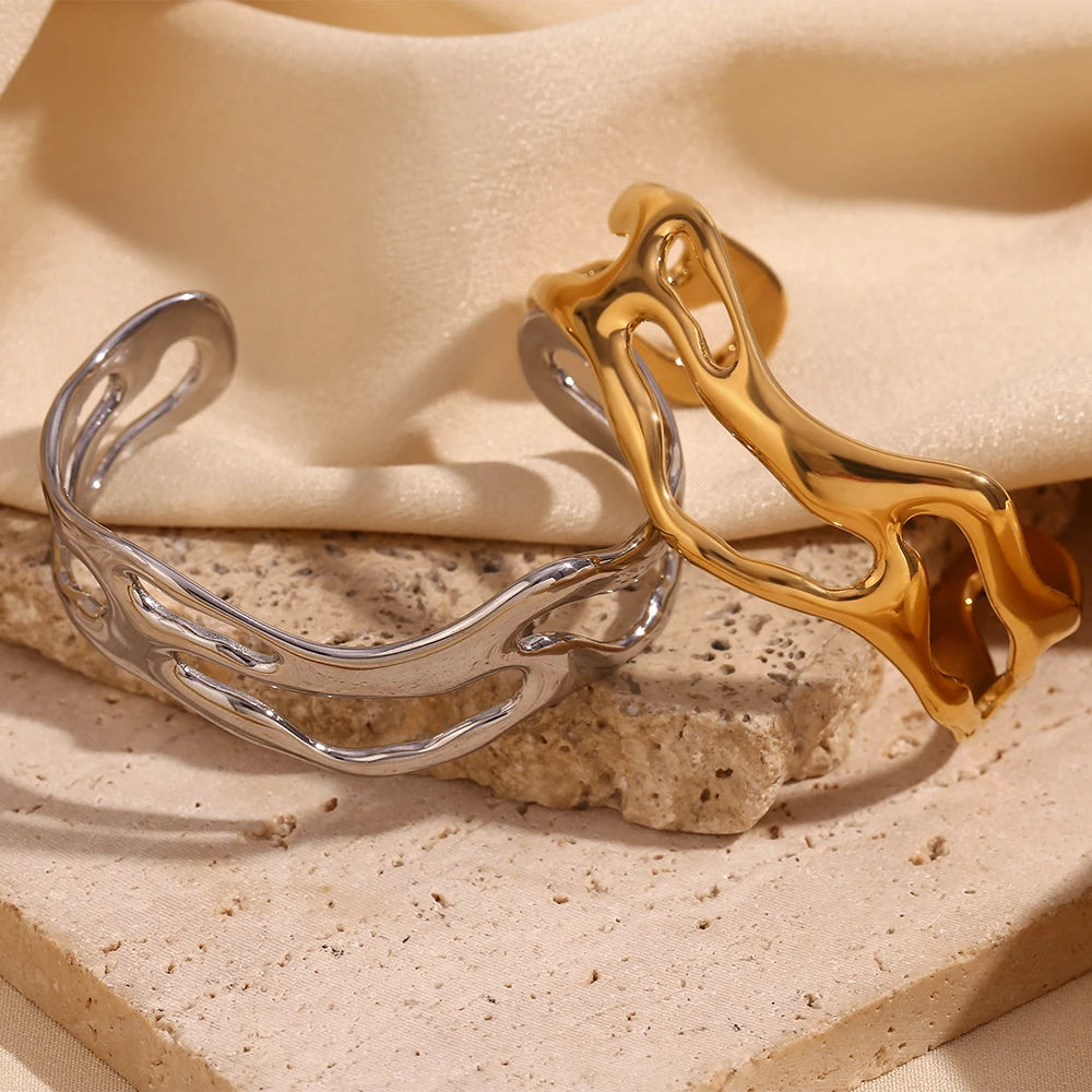 The Rhythmic Wave Hollow Cuff by Vexa - Bracelet - Vexa