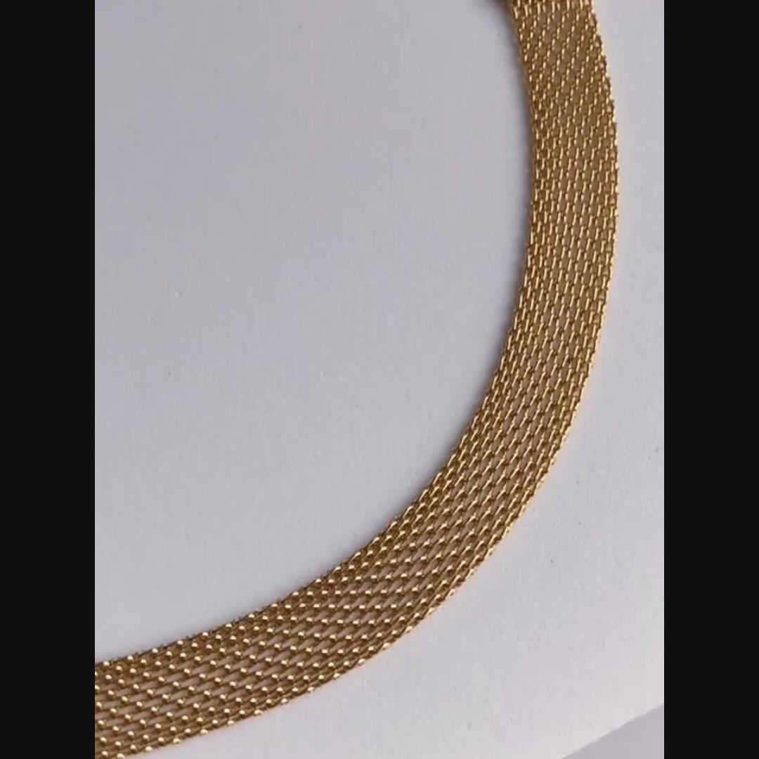 The Elegant Golden Mesh Chain Set by Vexa