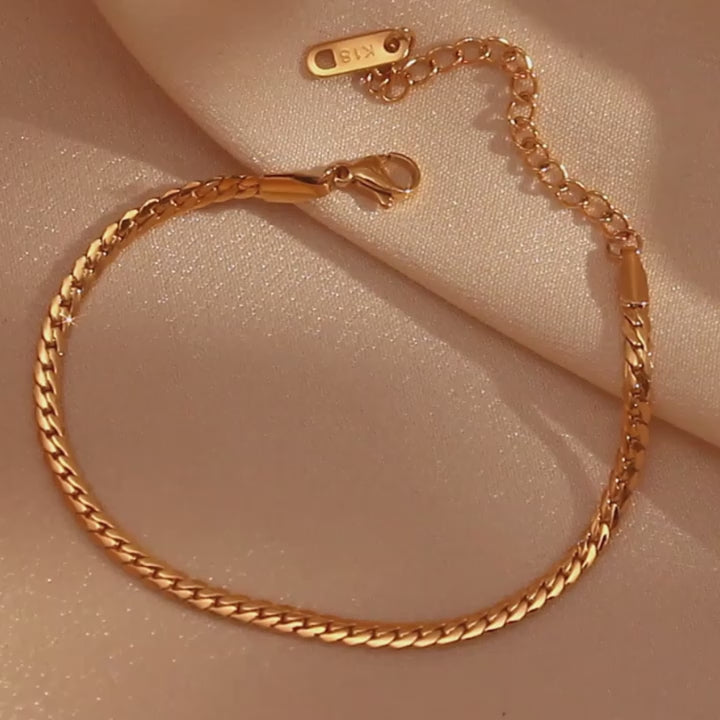 The Nova Cuban Link Bracelet by Vexa